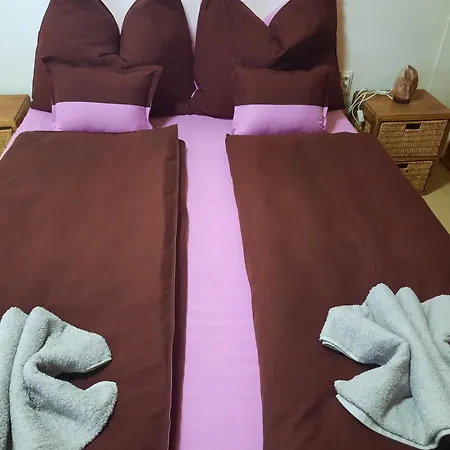 Galeria Vendeghaz شقة