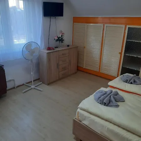 شقة Galeria Vendeghaz