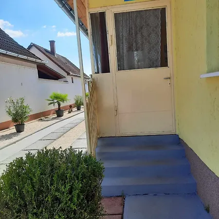 Galeria Vendeghaz Lägenhet