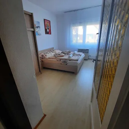 Galeria Vendeghaz Апартаменты Хайдусобосло