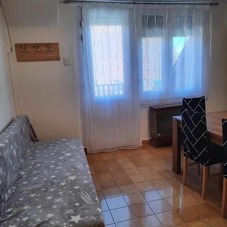 Apartment Galeria Vendeghaz *