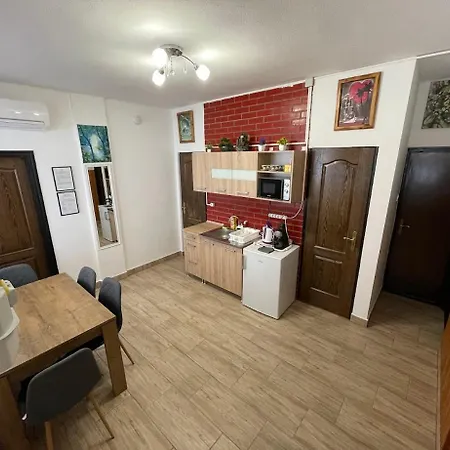 Galeria Vendeghaz Apartament *